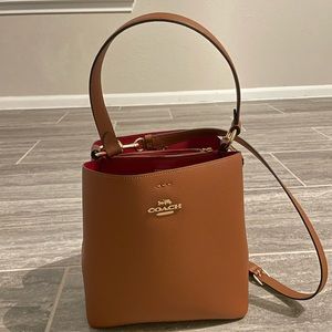 Coach bucket bag